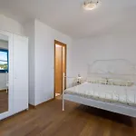 In 33081 *
